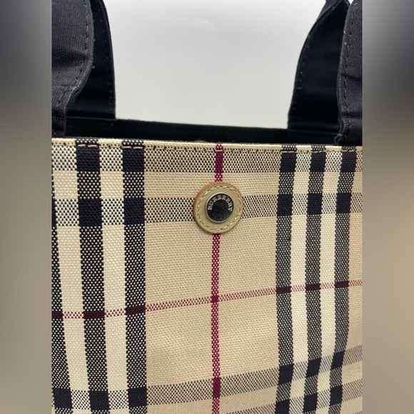 Burberry Nova Print HandBag - Picture 2 of 14